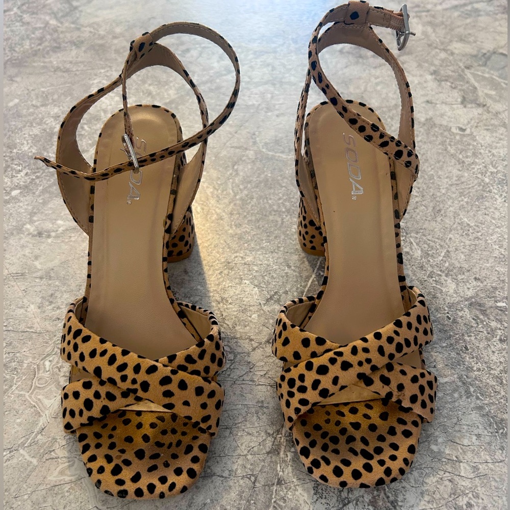 Cute boutique heels! Size 7.5